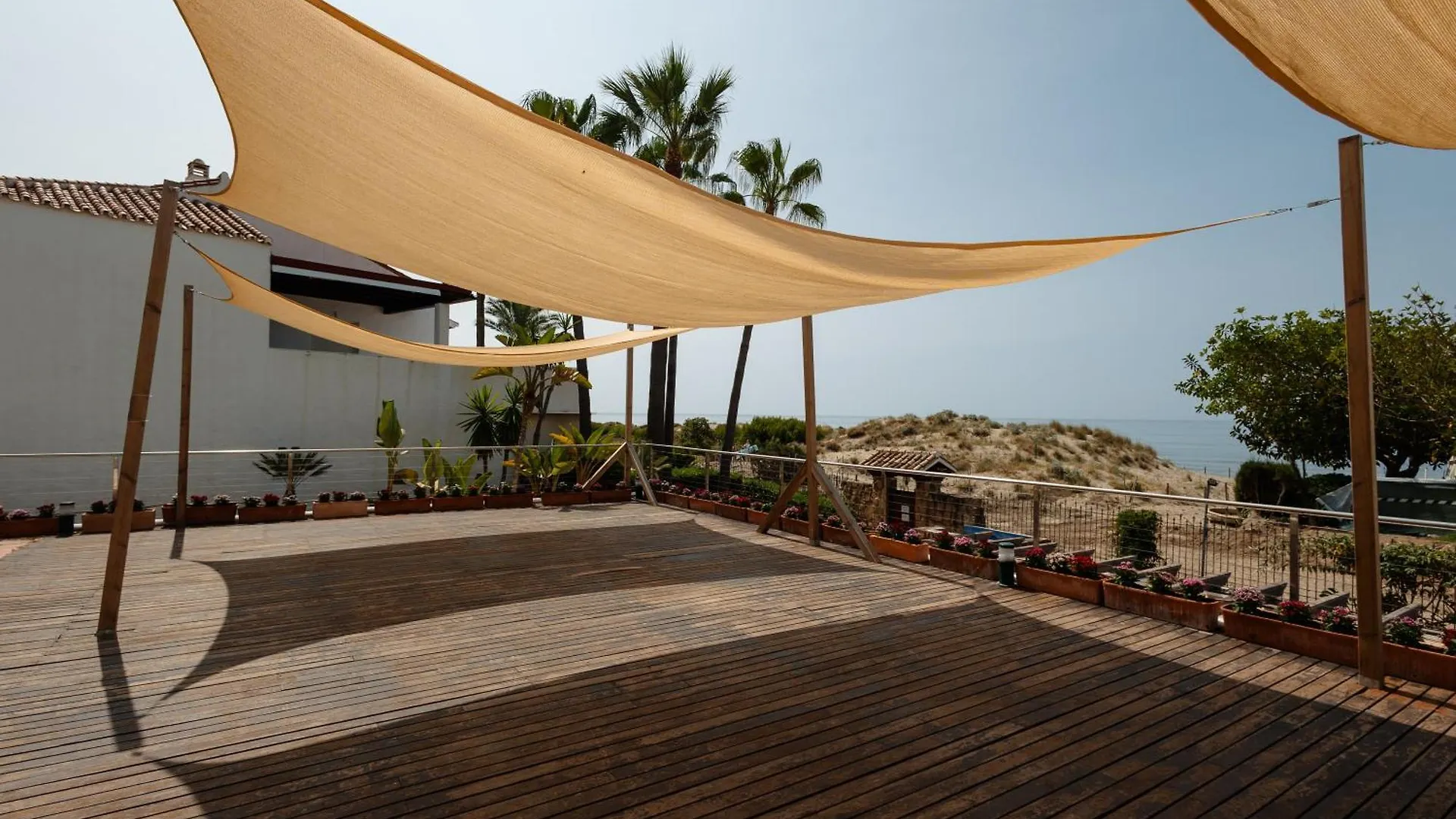 Holiday Apartment In First Line Beach Complex In Urbanization Pueblo Mediterraneo, Μαρμπέλλα