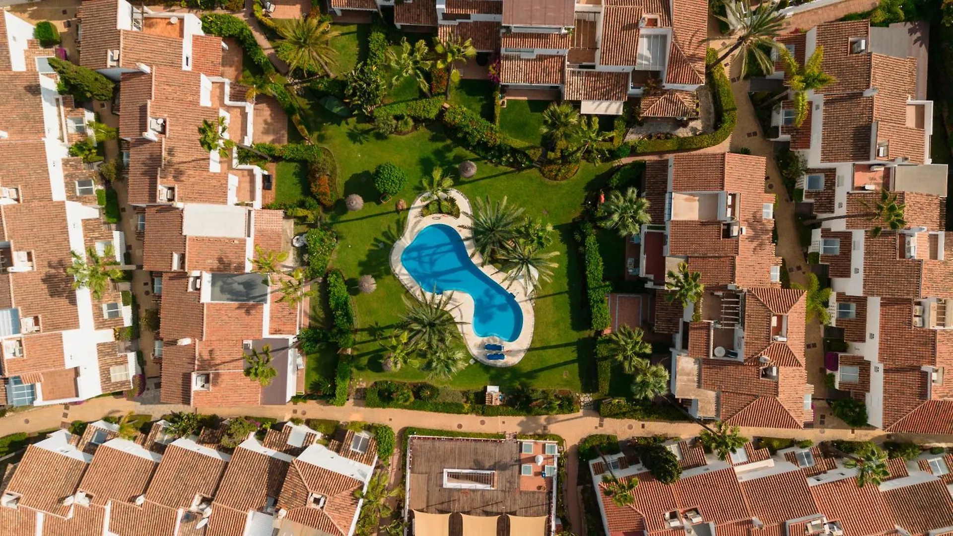Holiday Apartment In First Line Beach Complex In Urbanization Pueblo Mediterraneo, Μαρμπέλλα 0*,